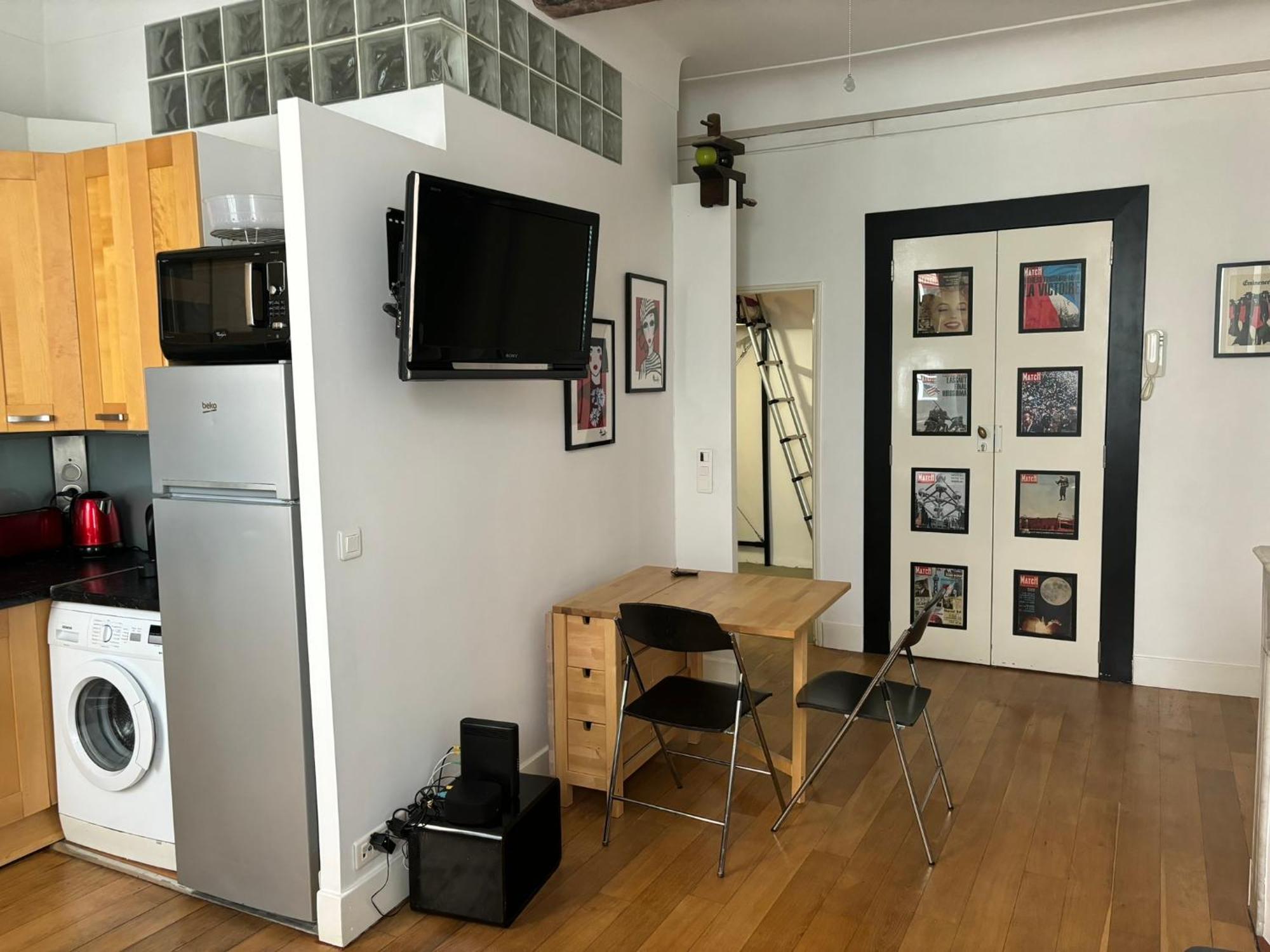 2 Bedroom Funky Apartment In The Heart Of The Old Town Of Antibes Esterno foto