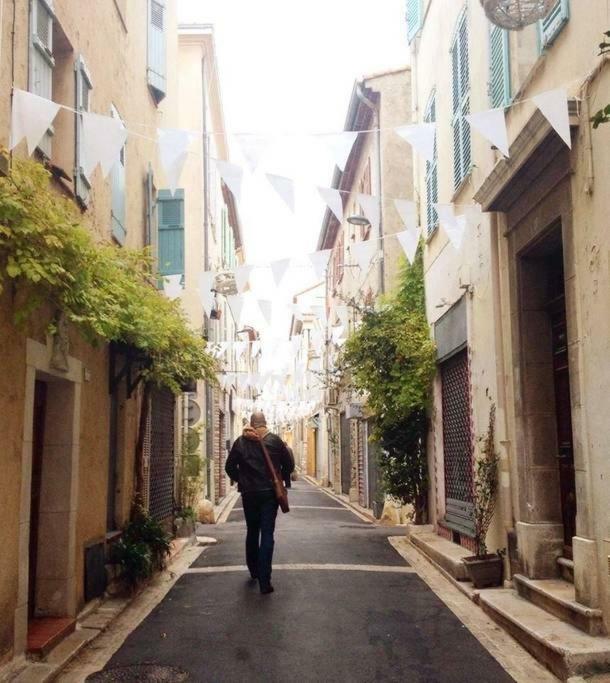2 Bedroom Funky Apartment In The Heart Of The Old Town Of Antibes Esterno foto