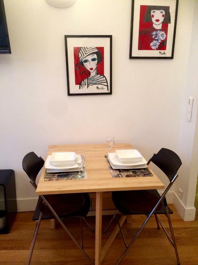 2 Bedroom Funky Apartment In The Heart Of The Old Town Of Antibes Esterno foto